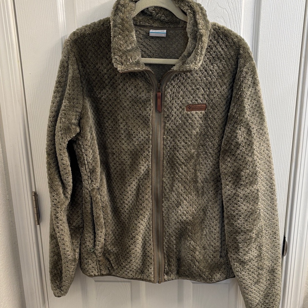 Columbia Women's Olive Teddy Jacket - Plush Full-Zip Coat